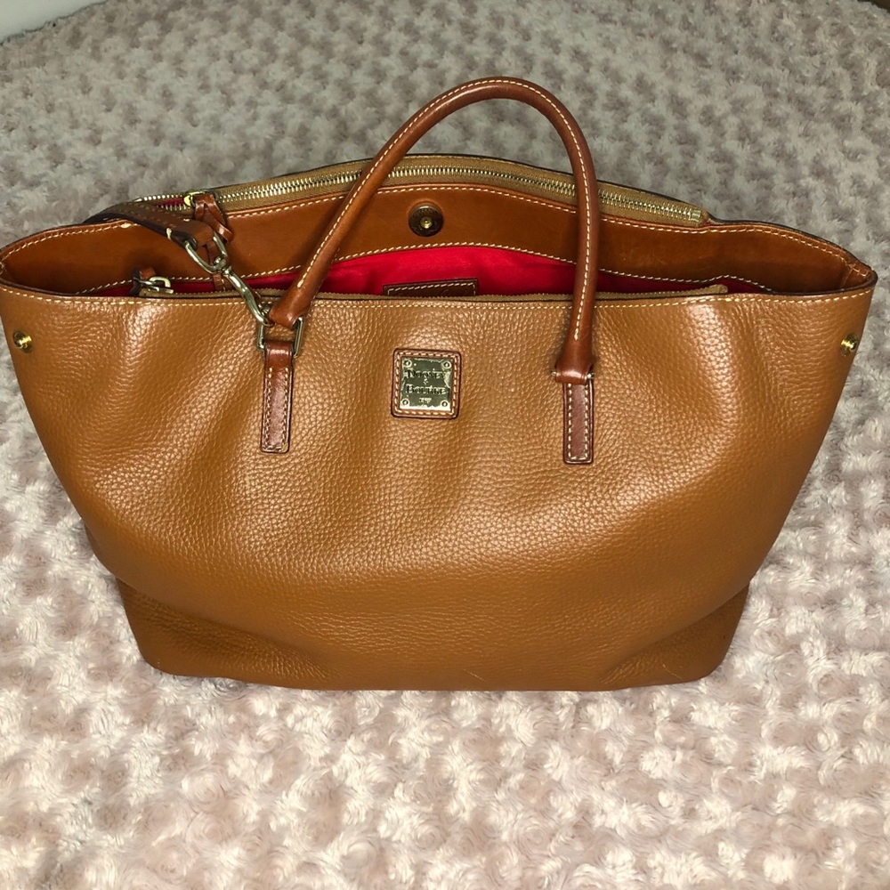 Dooney & Bourke Satchel Hangbag